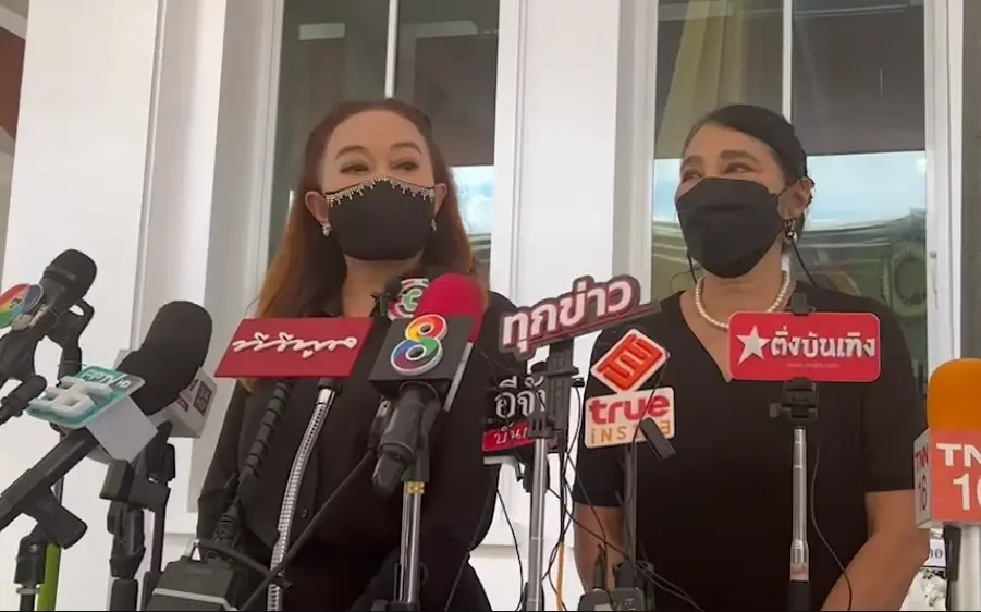 "จิ๊ก เนาวรัตน์" นักแสดงนางเอกรุ่นใหญ่