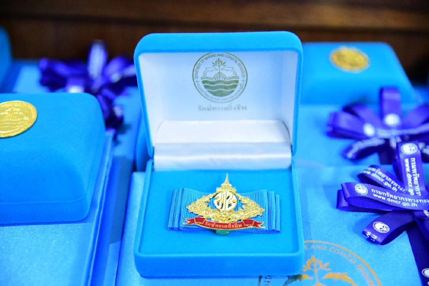 "วราวุธ" มอบเข็ม“รักษ์ทะเลยิ่งชีพ” ย้ำความสำคัญอนุรักษ์ทะเลไทย