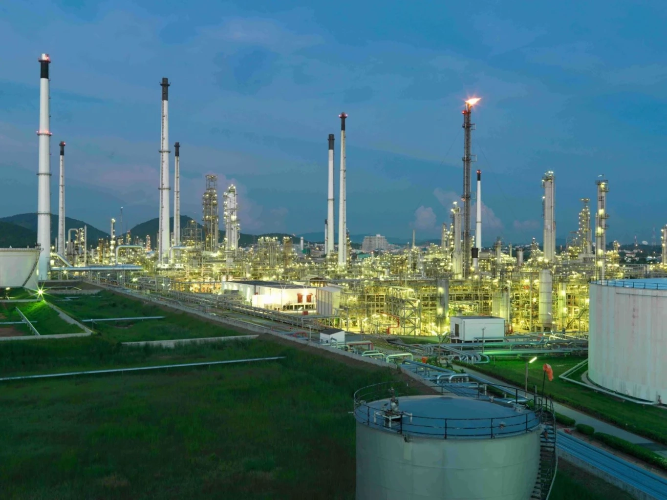 กรณ์ เผย 4 โรงกลั่นน้ำมัน กำไร 1,000 %  จี้ รมว.พลังงาน ที่เคยประกาศหายไปไหนหมด