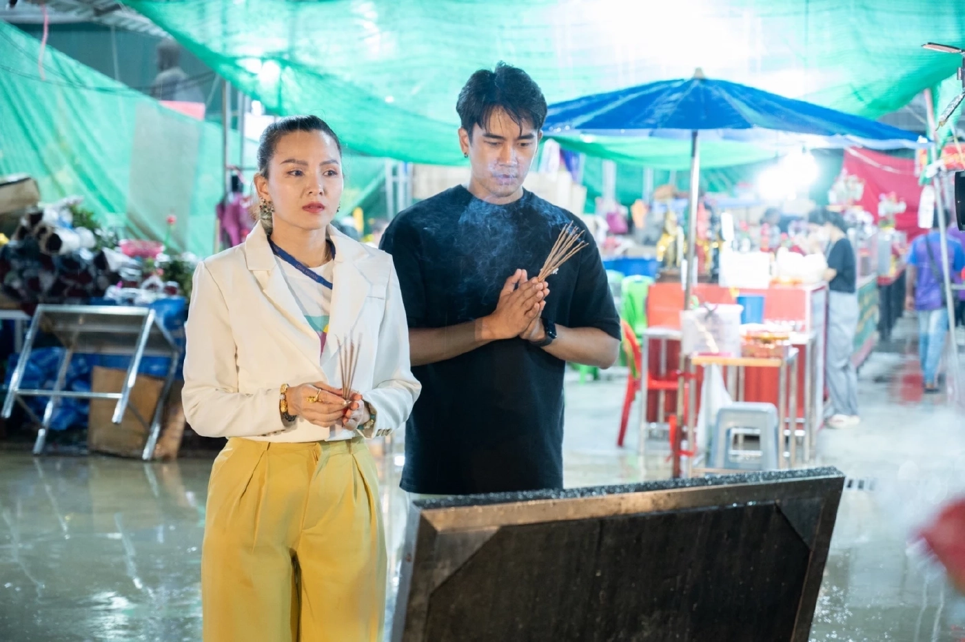 ซูมเลขเด็ด!! ลาล่า-ธัญญ่า-แคนดี้ นำทีมมูเตลู ขอพร แก้บนท้าวเวสสุวรรณ