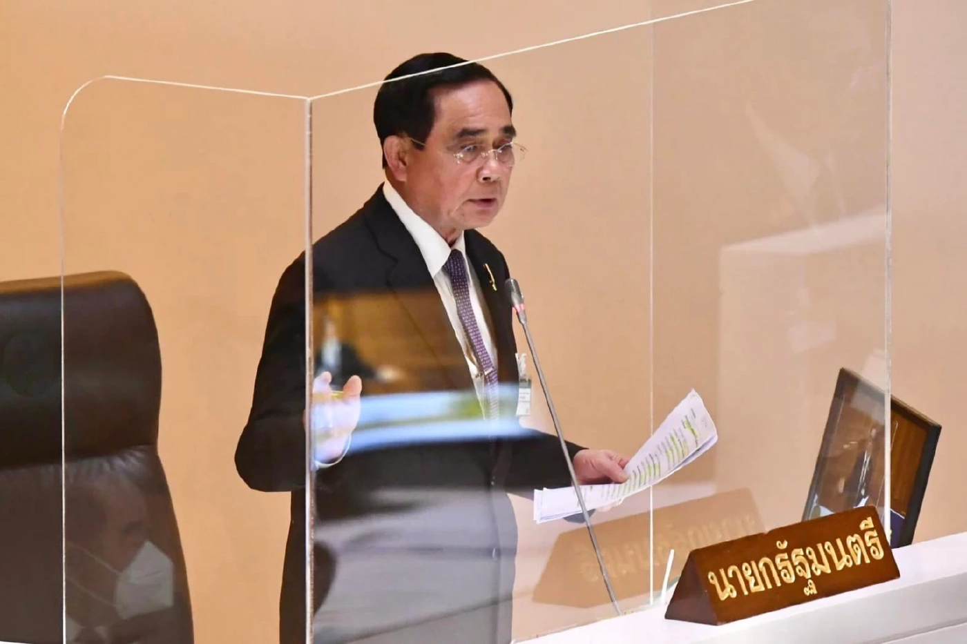 พล.อ.ประยุทธ์ จันทร์โอชา นายกรัฐมนตรีและรมว.กลาโหม 