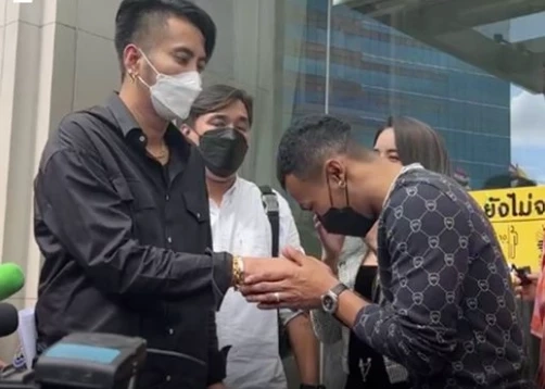 บอล เชิญยิ้ม - โชค รถแห่ ขอลุยเคลียร์คิวงานที่ค้าง หลังเคลียร์ใจในรายการดัง