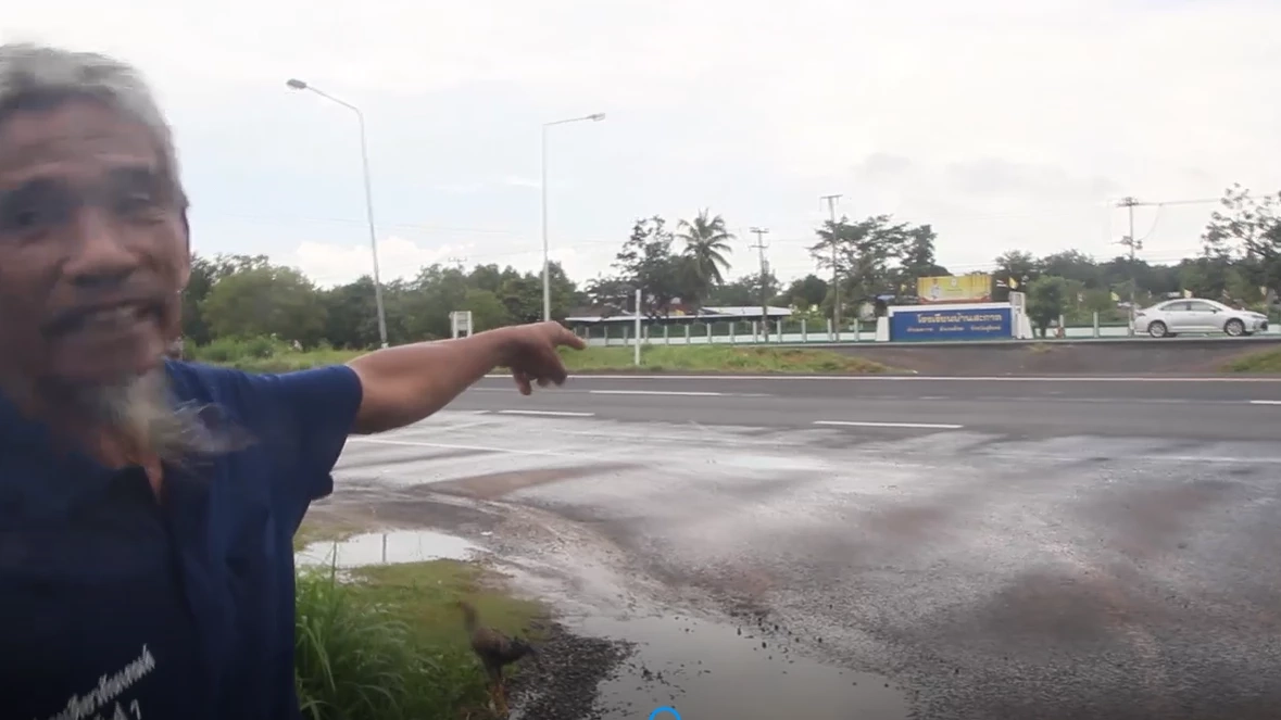 นายทองพูล บุญมาก อายุ 56 ปี ปู่ของเด็กชายเคราะห์ร้าย 