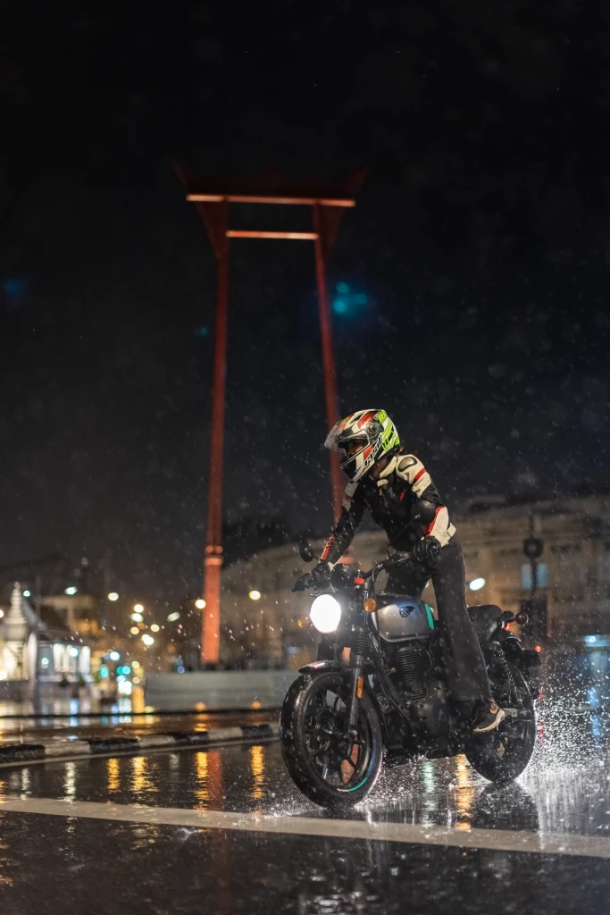 รอยัล เอ็นฟีลด์ เปิดตัว HUNTER 350 เวิลด์พรีเมียร์ในไทย