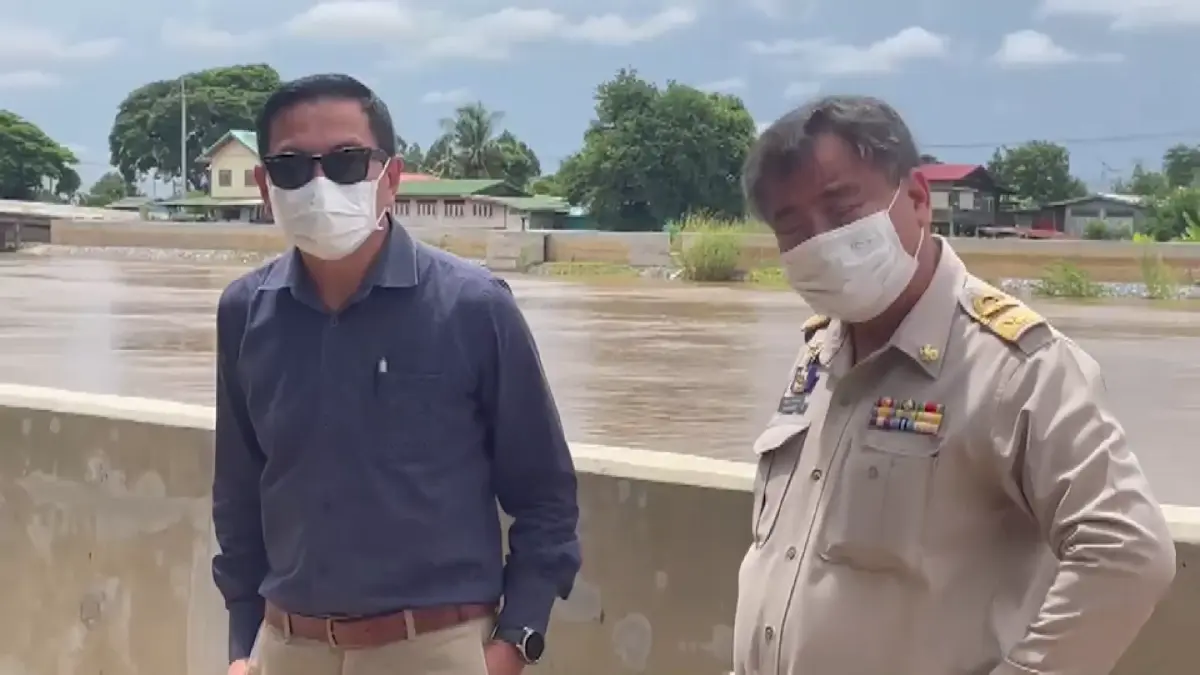โยธาอ่างทอง สั่งผู้รับเหมาเร่งซ่อมเขื่อนคลองโผงเผง หลังทรุดตัวทำน้ำท่วม