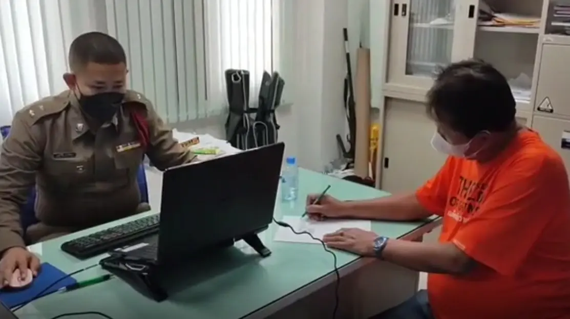 แจ้งความเอาผิด “ผวจ.ประจวบฯ”  เกียร์ว่าง ปมน้ำเสียชุมชนปล่อยลงทะเล