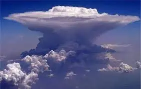 “เมฆฝนฟ้าคะนอง” หรือ “คิวมูโลนิมบัส”