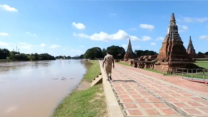 อยุธยาอ่วม คืนเดียวแม่น้ำเจ้าพระยาสูงท่วมที่ลุ่มต่ำ บางจุดเกินครึ่งเมตร