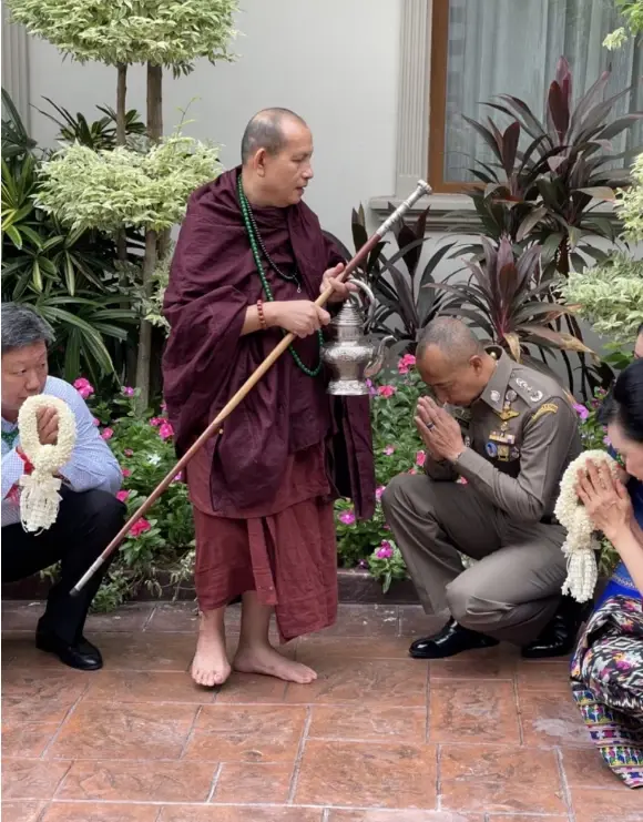 พระครูบาบุญชุ่ม ญาณสังวโร พระเกจิชื่อดัง
