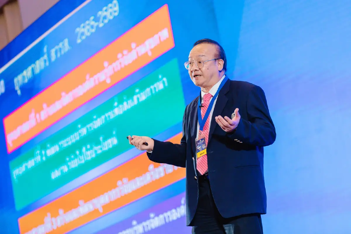 ศ.ดร.นพ. นรินทร์ หิรัญสุทธิกุล รองอธิการบดี กำกับดูแลด้านยุทธศาสตร์ แผนและงบประมาณ จุฬาฯ
