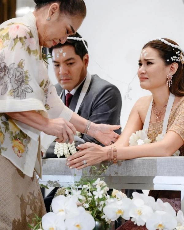 บททดสอบรักแท้! หญิง รฐา ควง ตุลย์ เปิดใจเล่ารักนี้ไม่ได้โรยด้วยกลีบกุหลาบ