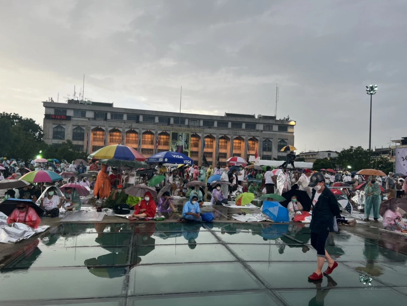 24 ส.ค.วันวิปโยค "ลุงตู่" ปม 8 ปีนายกรัฐมนตรี