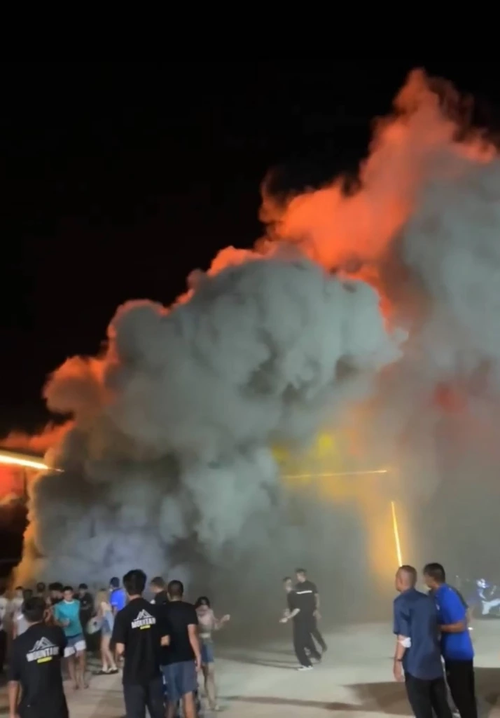 เสี่ยงอาคารถล่ม "เมาท์เทน บีผับ" ไฟไหม้โครงสร้างเสียหายหนัก