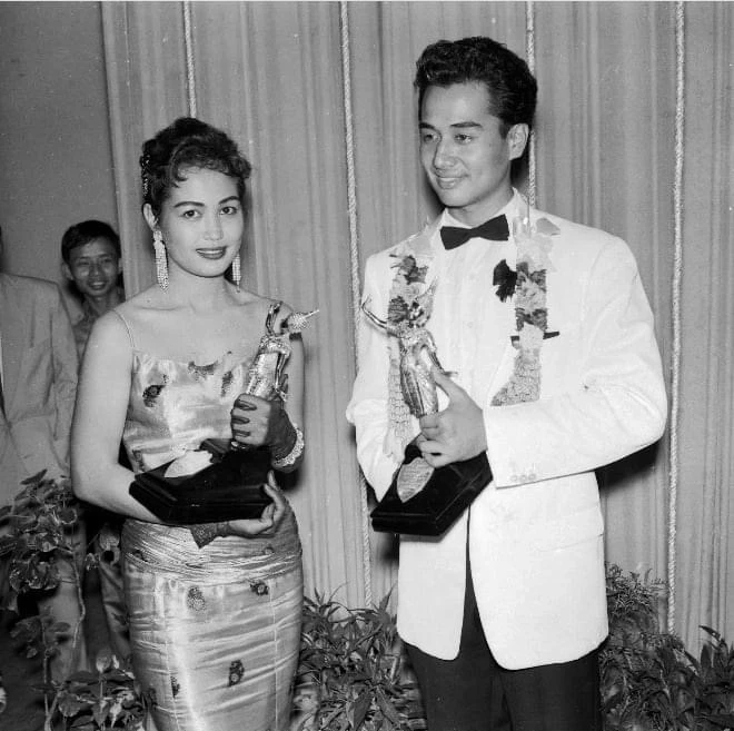 3 ส.ค 2500 ประกาศรางวัลตุ๊กตาทอง ครั้งแรก