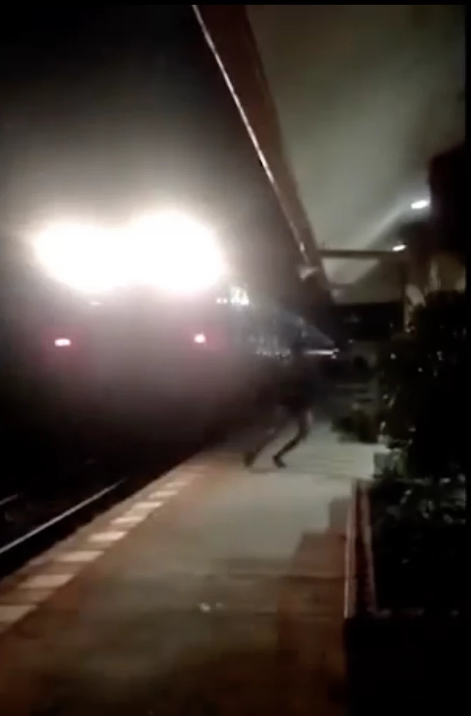 รฟท.ชี้แจงคลิปโจ๋ วิ่งเข้าหาขบวนรถไฟ ไม่ได้กดแตรสามช่า ตร.เรียกเตือนแล้ว (คลิป)