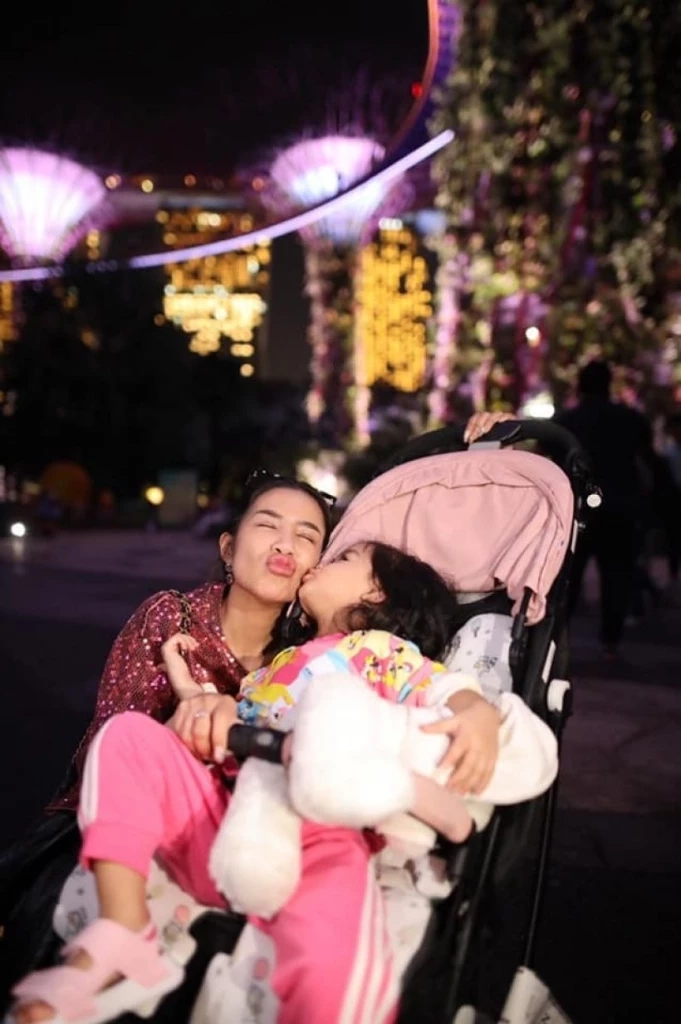 “ใบเตย สุธีวัน” ร่ายยาวแจงทำไมต้องไปเที่ยวสิงคโปร์ ท่ามกลางมรสุมชีวิต