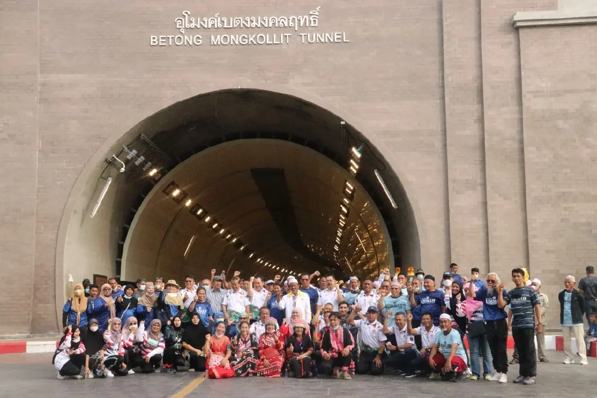 "วันนอร์-ทวี"นำทีม"เดินเพื่อสุขภาพ"พบปะชาวเบตงสุดคึก