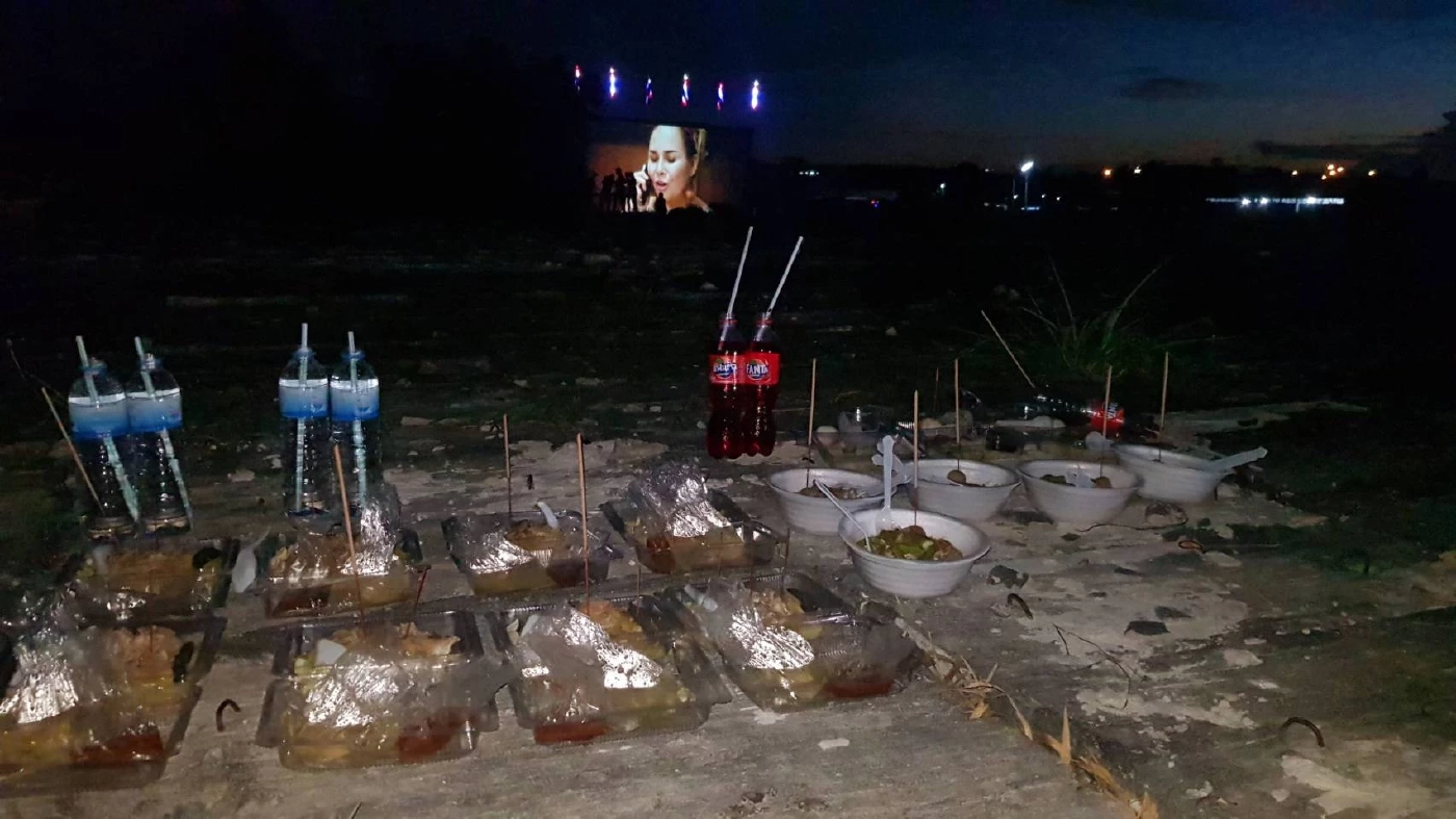 ขนลุก! เศรษฐีสิงคโปร์จ้างหนังให้ผีดู 30 วัน เชื่อทำให้ธุรกิจดีขึ้น