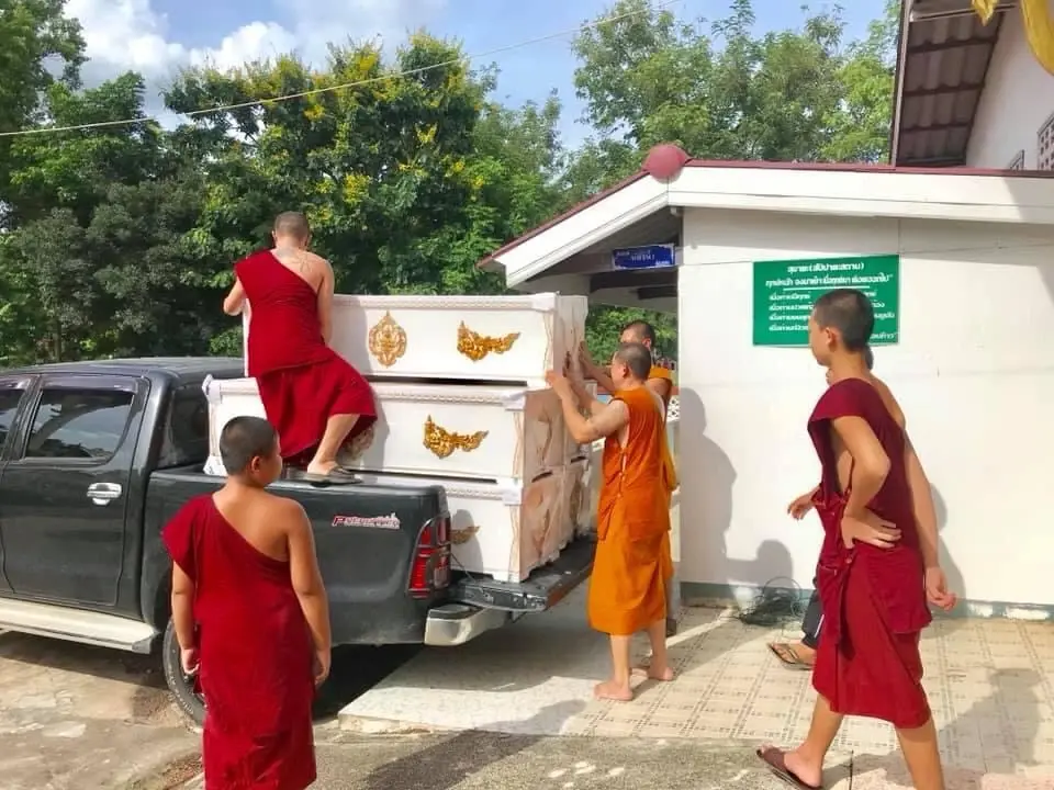 พระโคราชผุดไอเดีย ทำโลงศพแจกฟรีแบ่งเบาภาระญาติโยม
