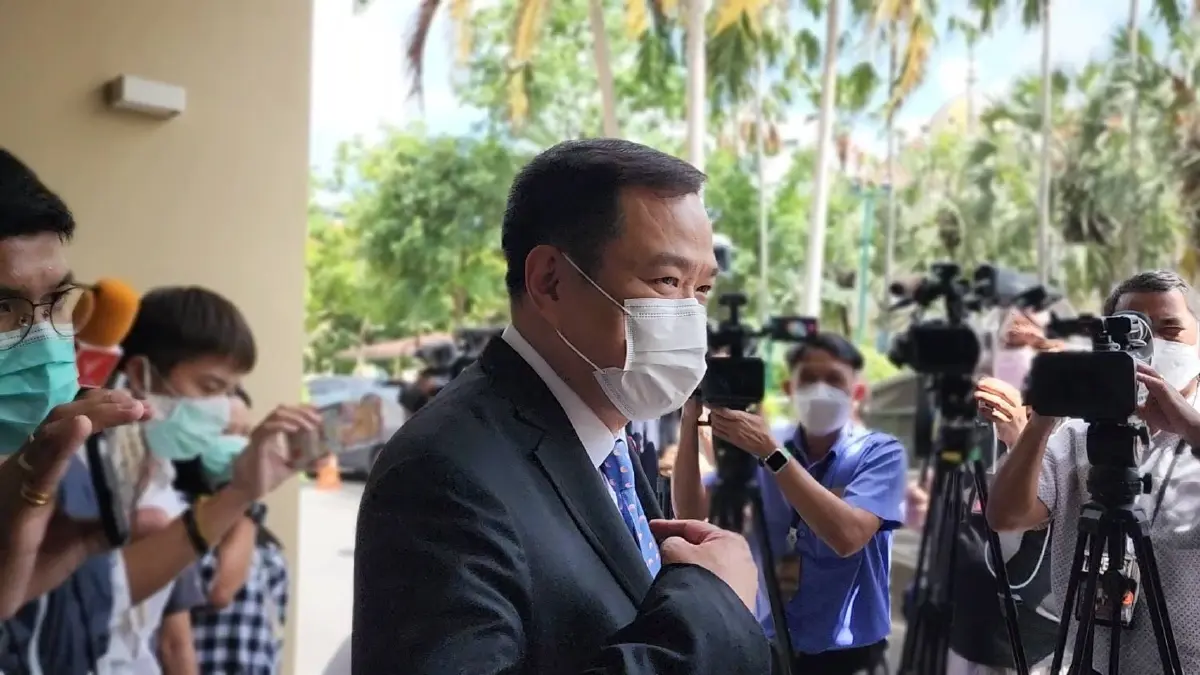 "อนุทิน" ขออภัยหลัง "ศุภชัย" ประกาศศึกแพทย์ชนบท ชี้ไม่ใช่มติพรรค
