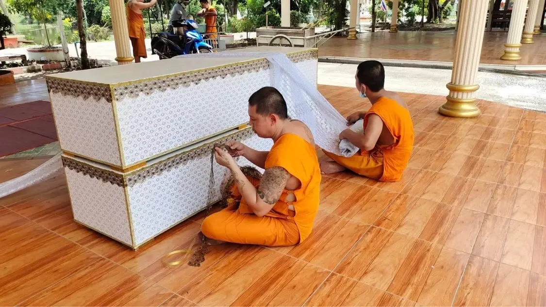 พระโคราชผุดไอเดีย ทำโลงศพแจกฟรีแบ่งเบาภาระญาติโยม