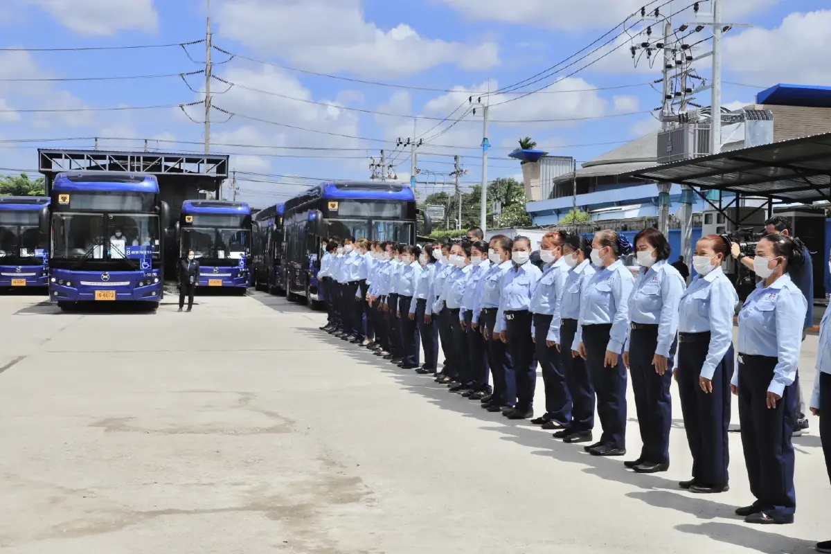 รมว.สุชาติ ส่ง เลขาสุเทพ ร่วมเปิดงานให้บริการรถไฟฟ้าสาย 8 เพิ่มการจ้างงาน สร้างรายได้สูงถึง 30,000 บาทต่อเดือน