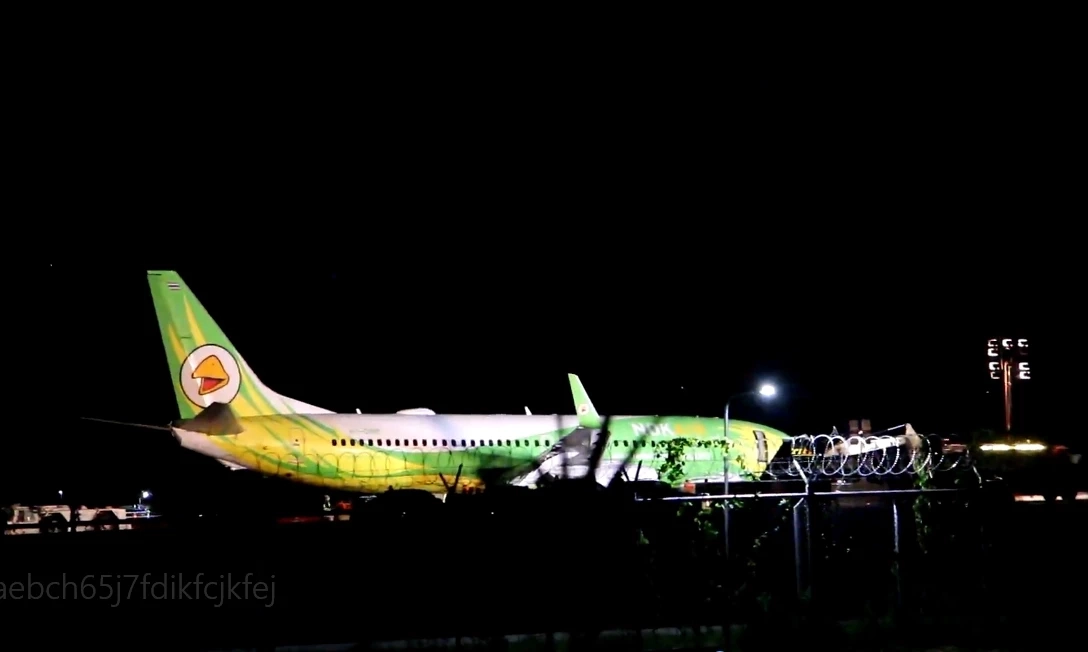 กู้สำเร็จ “เครื่องบินนกแอร์” ไถลหลุดรันเวย์ นำกลับมาบนทางวิ่งได้แล้ว