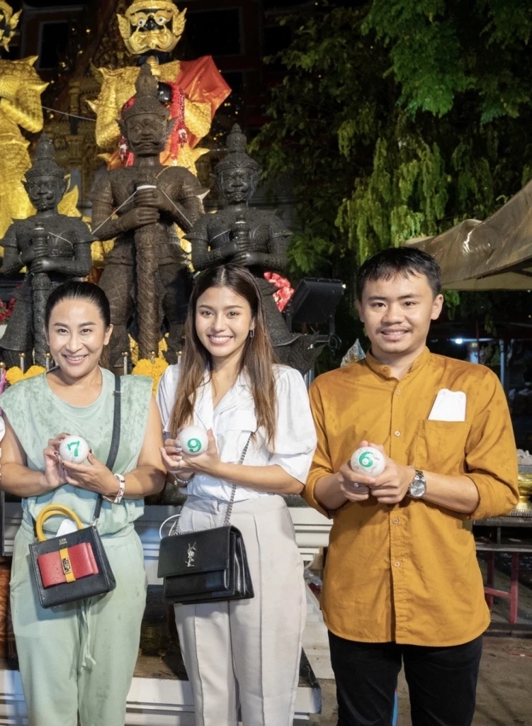 ซูมเลขเด็ด!! ลาล่า-ธัญญ่า-แคนดี้ นำทีมมูเตลู ขอพร แก้บนท้าวเวสสุวรรณ