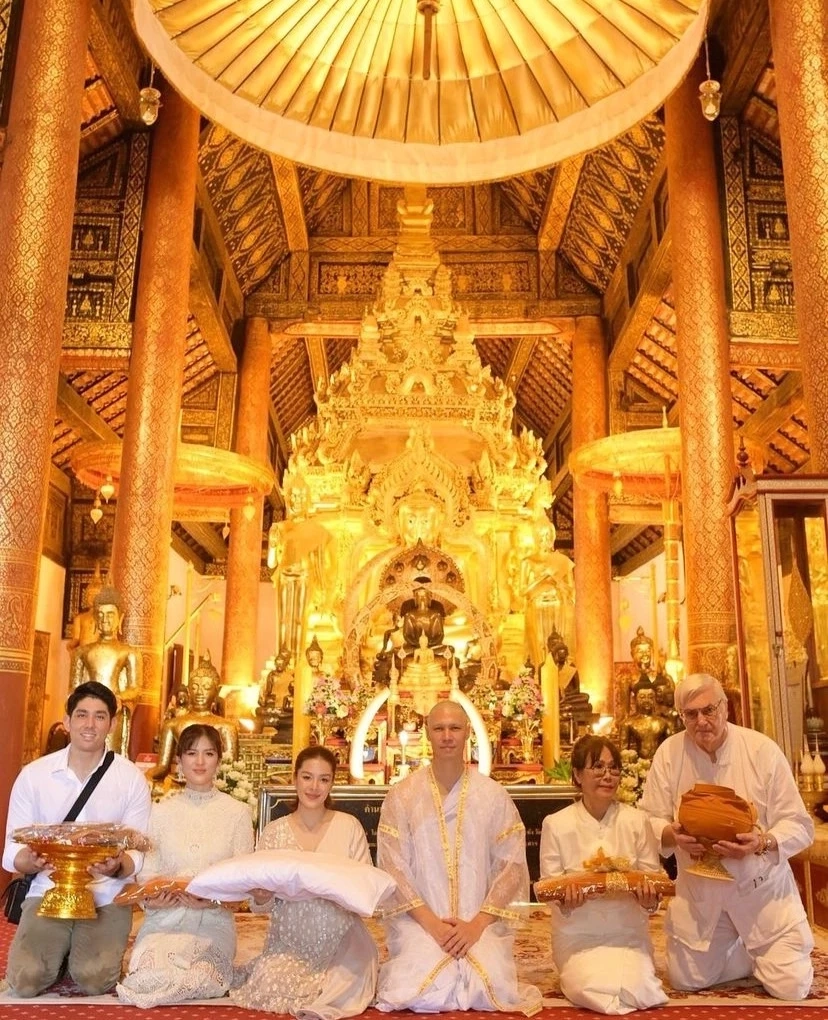 อนุโมทนาบุญ "แมทธิว ดีน" เข้าพิธีปลงผมเตรียมบวช วัดดังเชียงใหม่