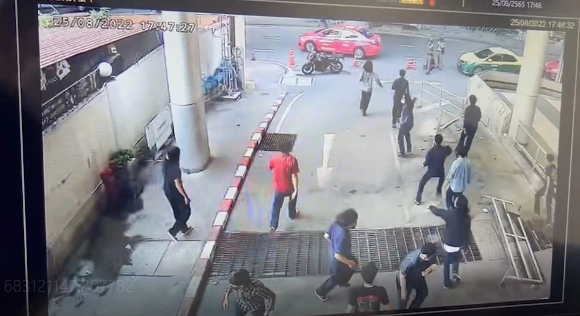 ตร.เชิญตัวแทน “ช่างกล 2 สถาบัน” ย่านปทุมวัน ประชุมแก้ปัญหายกพวกตีกัน