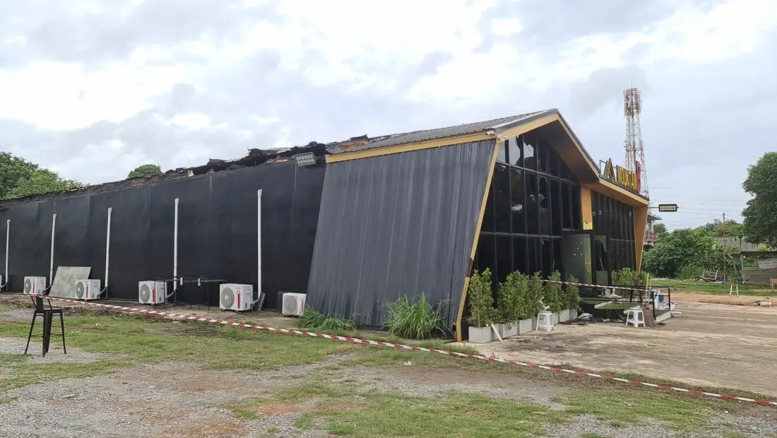 ตำรวจพิสูจน์หลักฐาน เตรียมรื้อหลังคาร้าน “Mountain B” หวั่นเสี่ยงถล่ม