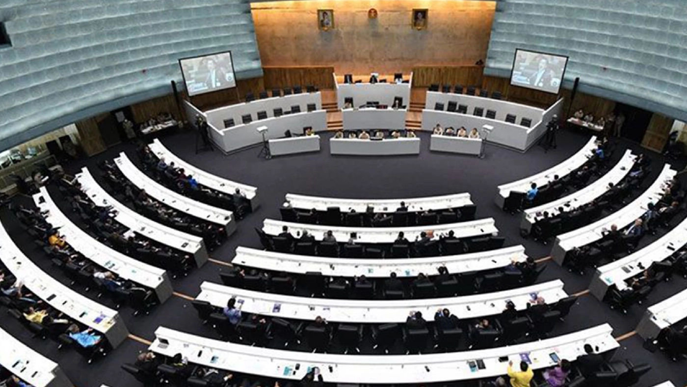 “วราวุธ” ชี้ สภาฯควรเดินหน้าต่อ ปม 8 ปีนายกฯปล่อยเป็นหน้าที่ศาล