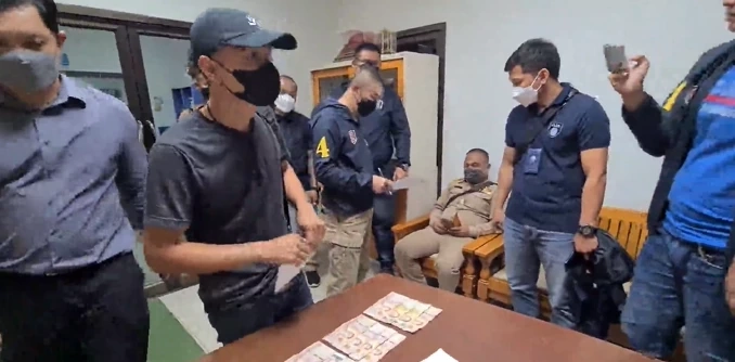 งามหน้า จับนายกเทศมนตรีตำบลคำน้ำแซบ เรียกเงินแลกค่าลายเซ็นเช็คผู้รับเหมา