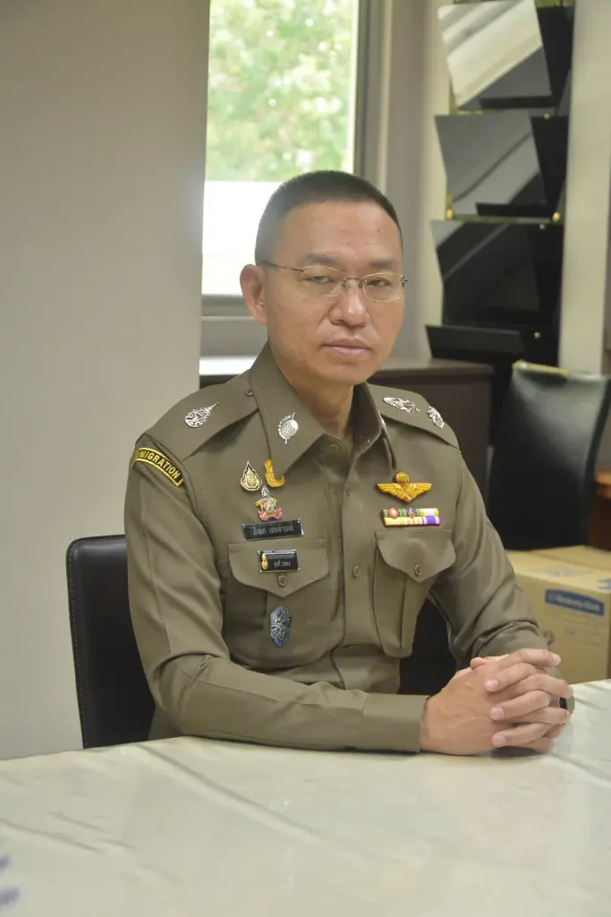 ผบ.ตร.ชื่นชมโรงพักบางซื่อ ช่วย 2 เด็กชายพ้นภัย “วิน จยย.ผี”