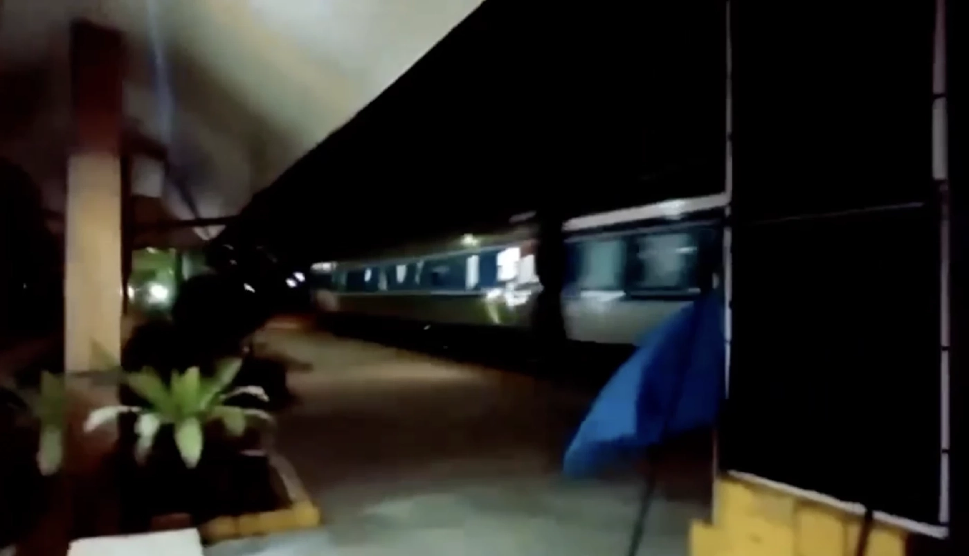 รฟท.ชี้แจงคลิปโจ๋ วิ่งเข้าหาขบวนรถไฟ ไม่ได้กดแตรสามช่า ตร.เรียกเตือนแล้ว (คลิป)