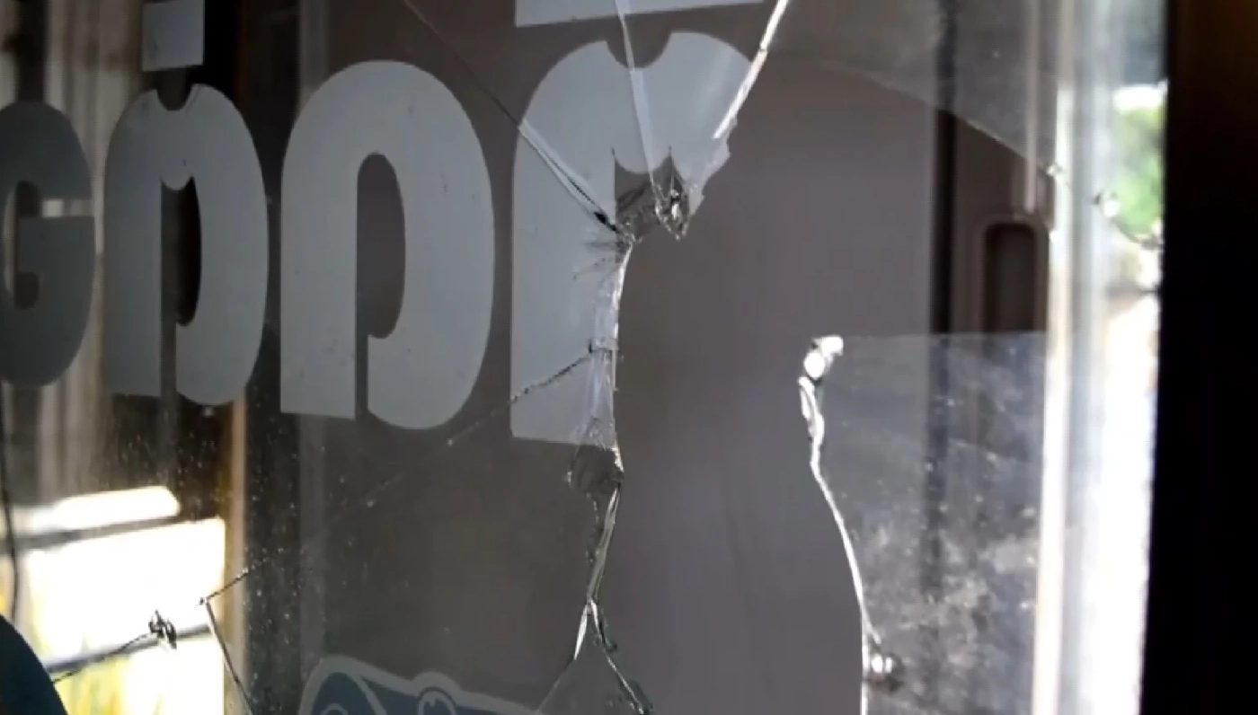 ล่าแก๊งโจ๋กว่า20คนไล่ยิง-ฟันกลางตลาดนัด ปชช.หนีกระเจิง