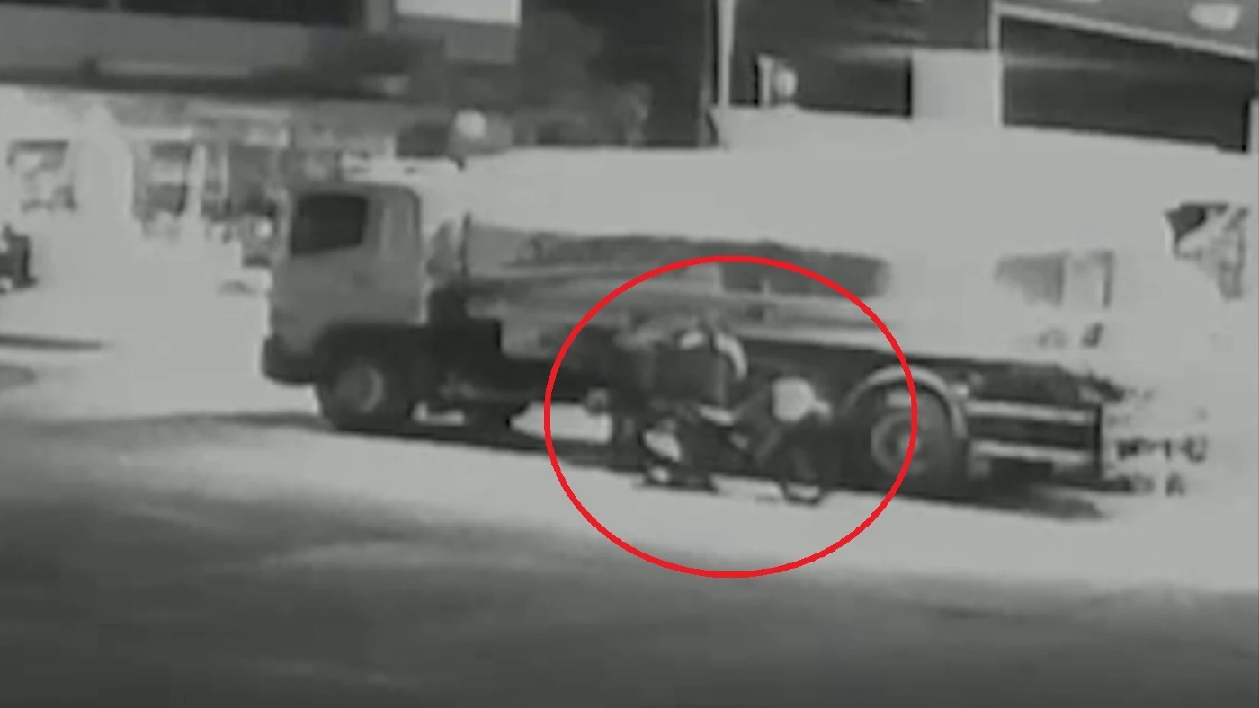 บึ้มสนั่น! เปิดวงจรปิดวินาทีระเบิดปั๊มน้ำมัน ปัตตานี (มีคลิป)