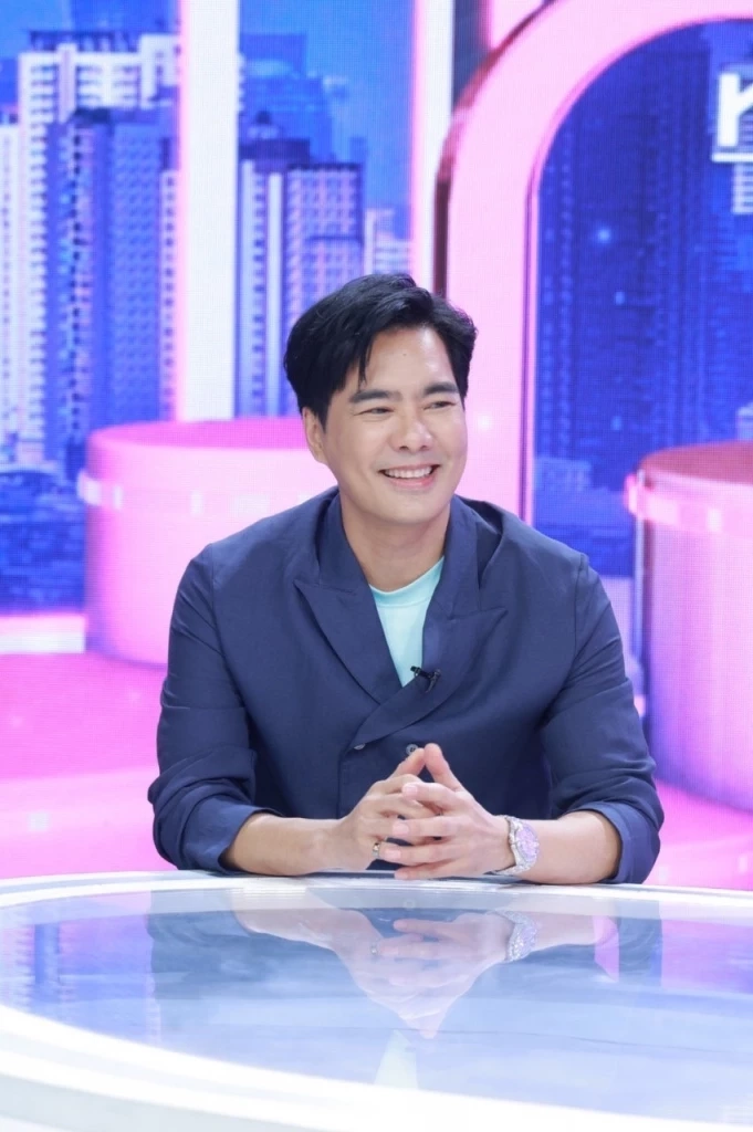 รักไม่ต้องการเวลา “เคลลี่” หวาน “พลอย” คบ 9 เดือน สวมแหวนหมั้นพร้อมแต่ง