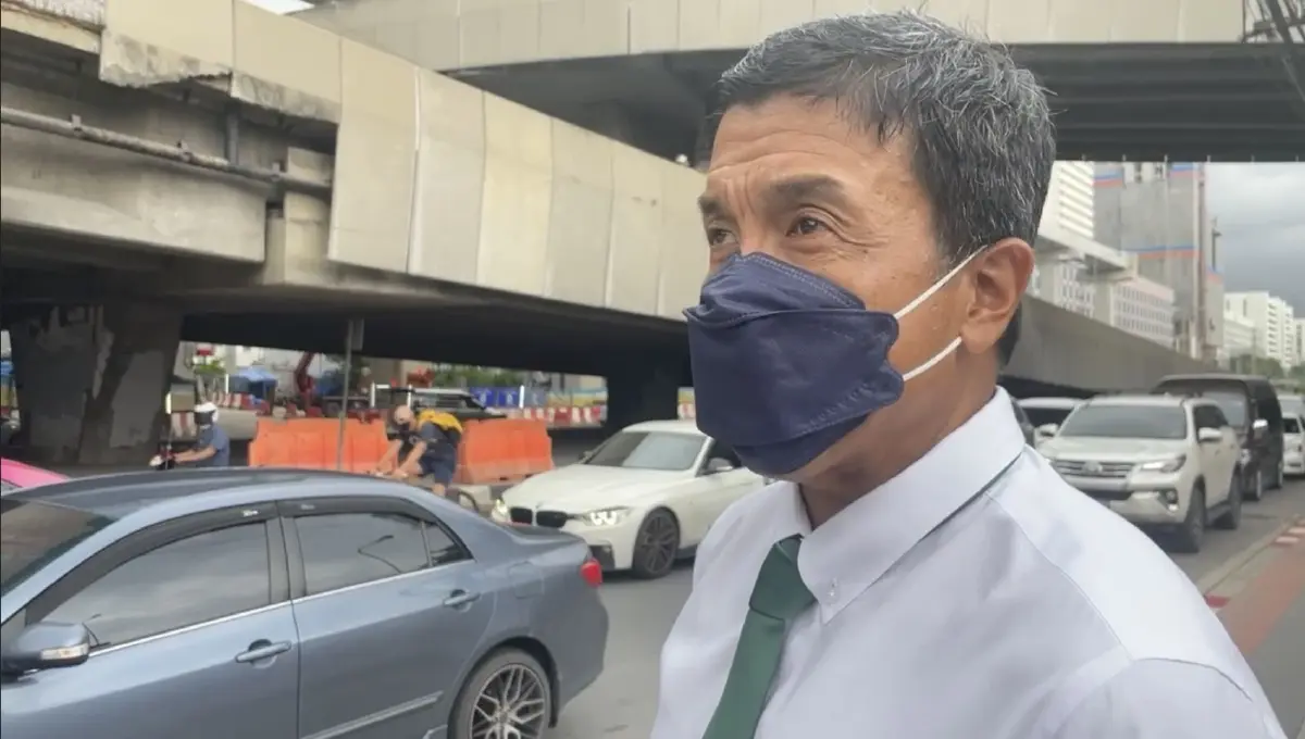 ชัชชาติ ตรวจสะพานข้ามแยกลาดพร้าวชำรุด สั่งโยธาฯ สำรวจทุกสะพาน