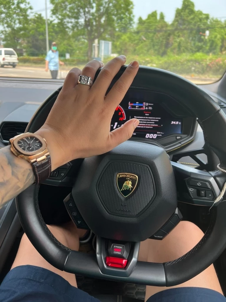 ส่องขุมทรัพย์ “เป้ Pminer” หลังถูกล่าโกงคริปโตพันล้าน  พบรถหรู แบรนด์เนมอื้อ