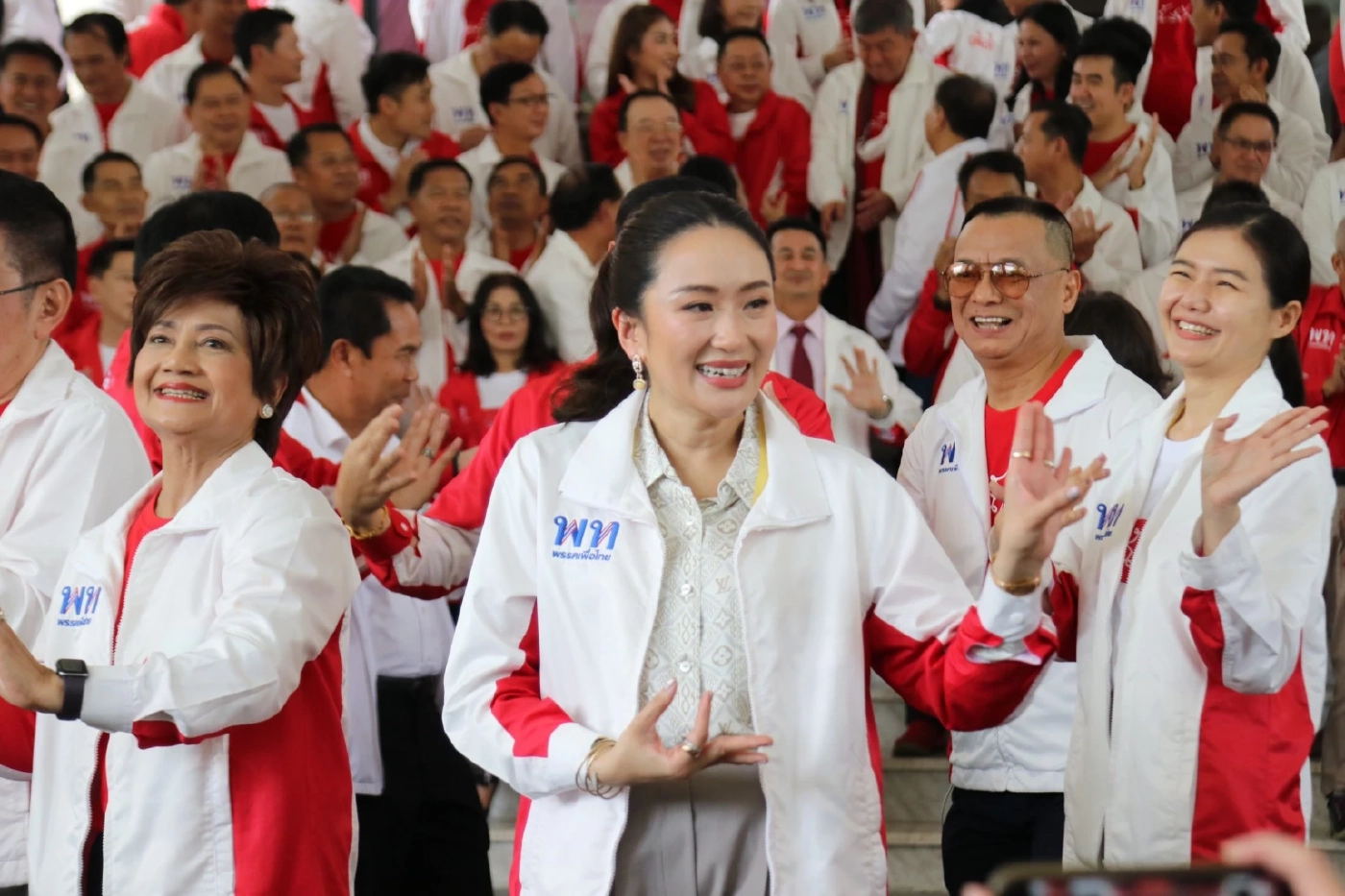 "เพื่อไทย"เปิดตัว 93 ว่าที่ผู้สมัครส.ส.อีสานลุยเลือกตั้งกวาดแลนด์สไลด์