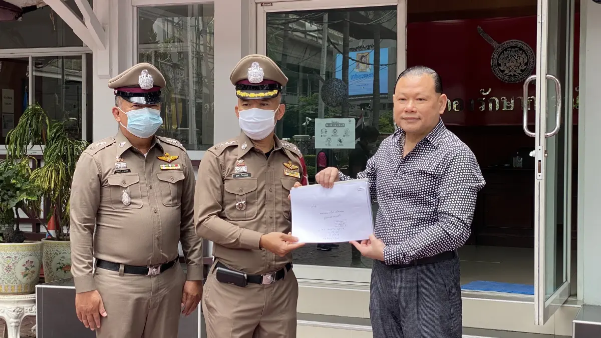 "สันธนะ" จี้ ผบ.ตร.เอาผิดตำรวจเรียกรับเงิน เจ้าของเว็บพนัน 300 ล้านบาท