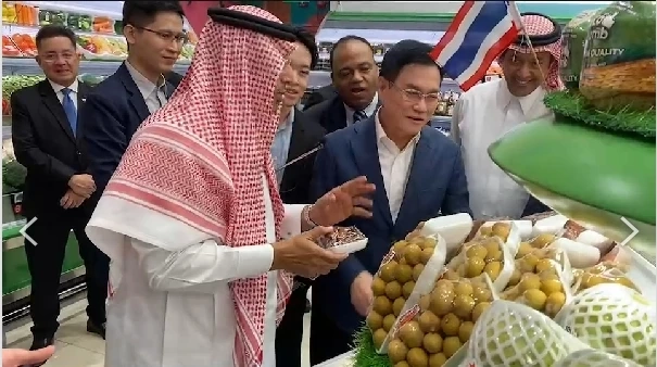 จุรินทร์ ยกสินค้าไทย ขึ้นห้างชั้นนำในซาอุฯ ตั้งเป้ากวาดรายได้พันล้านต่อปี