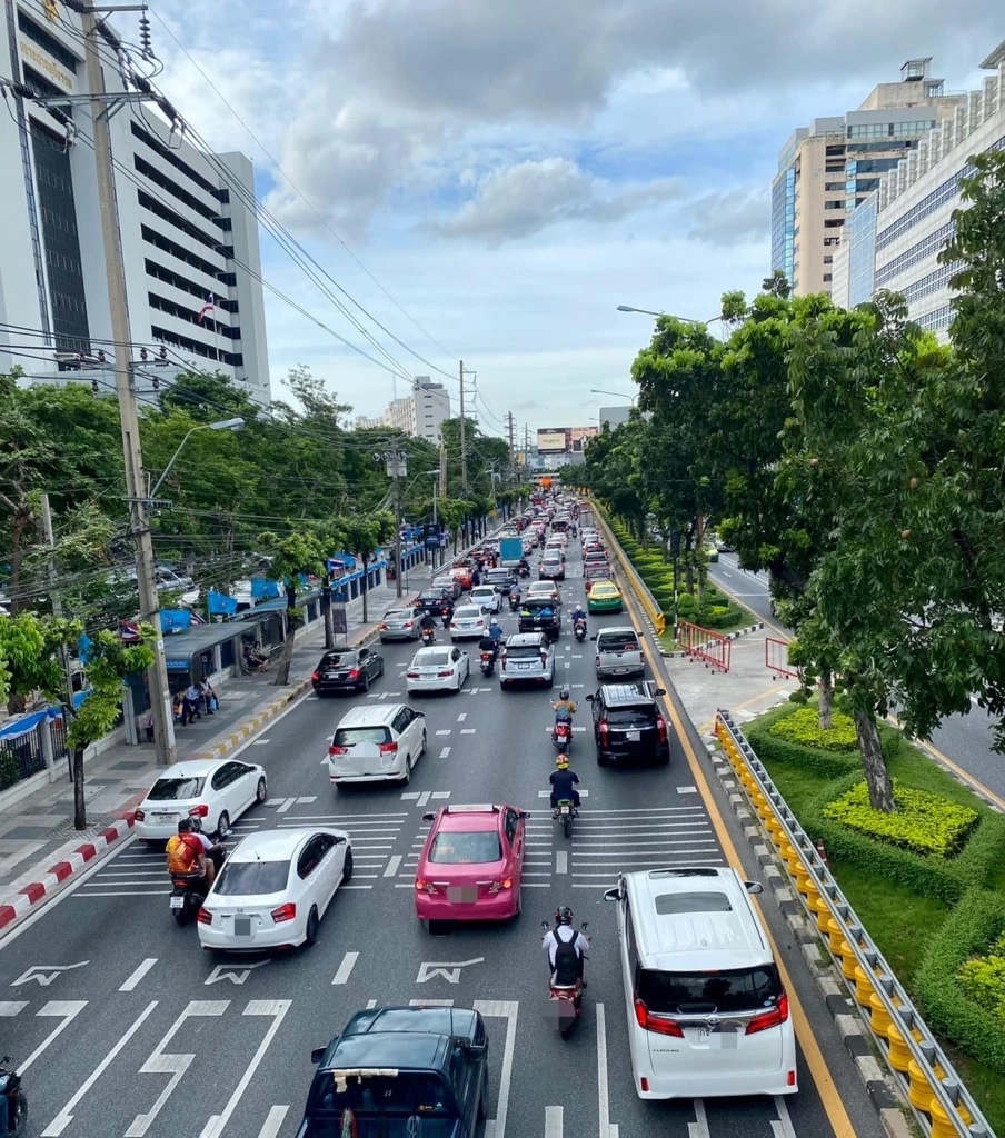 รองอธิบดีอัยการ เตือน จยย. ชอบวิ่งเลนขวา อาจตาย-เจ็บฟรี ถูกฟ้องล้มละลาย