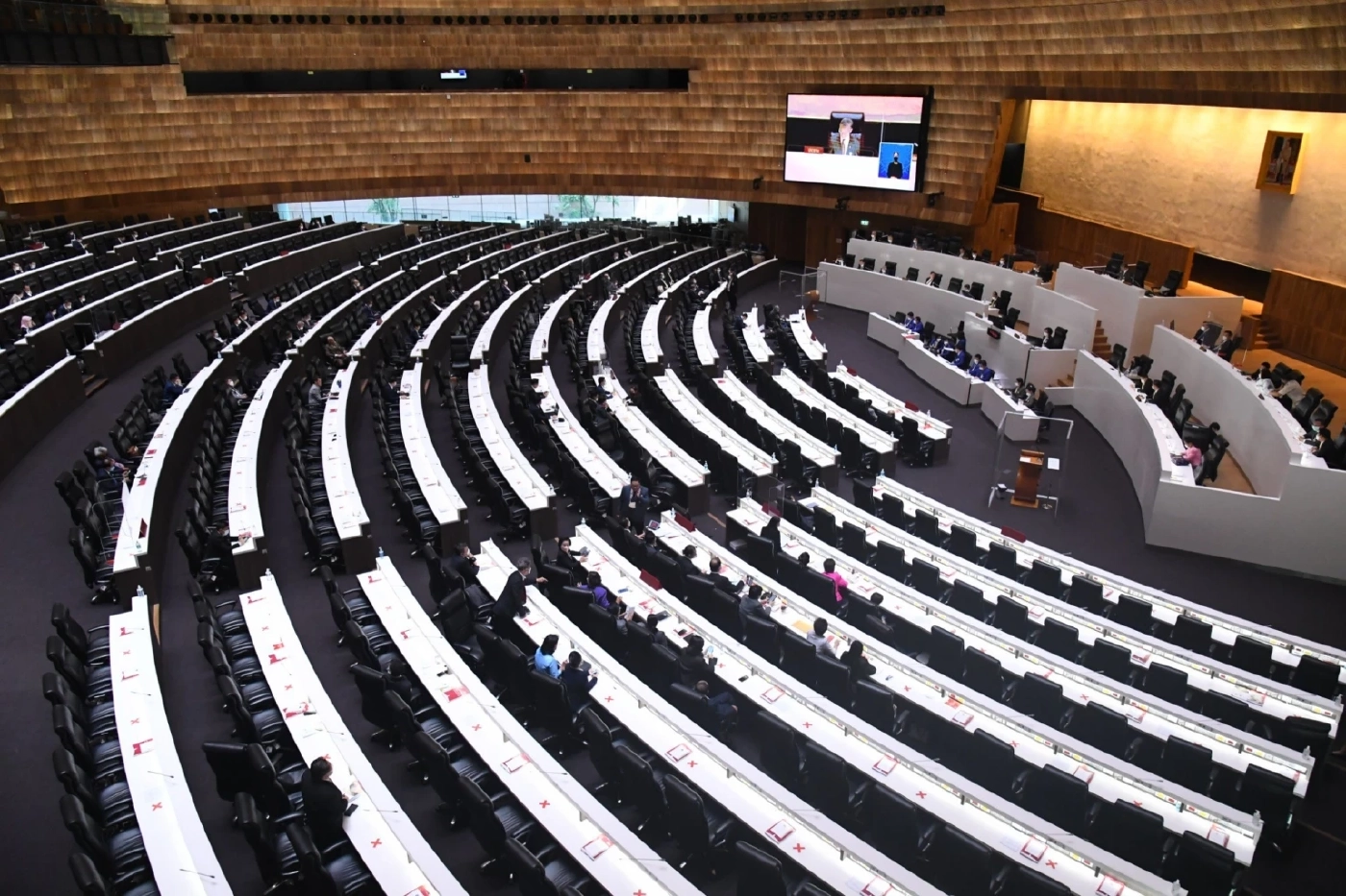 "ชมสด" ส่อแววสภาฯล่ม สุทิน เผย ส.ส.ลาประชุมกันมาก ชี้ ไม่แสดงตนเป็นเทคนิค