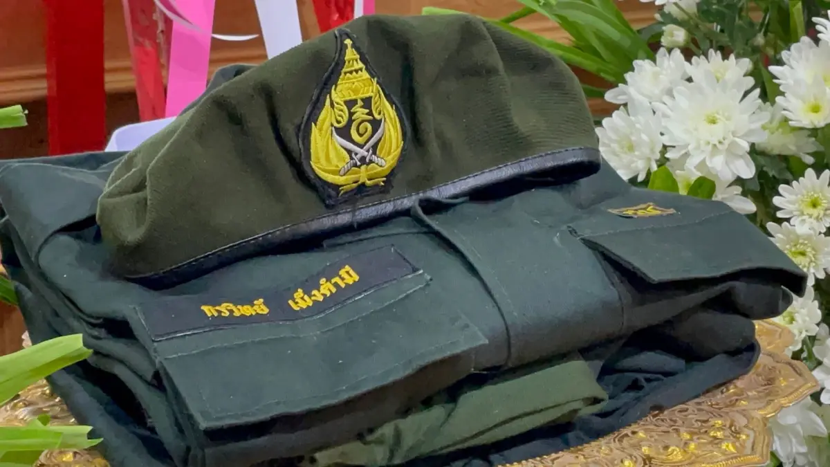 "เสี่ยบี Mountain B" คุกเข่าขอขมาแม่นักเรียน ม.5 เหยื่อไฟไหม้ผับ