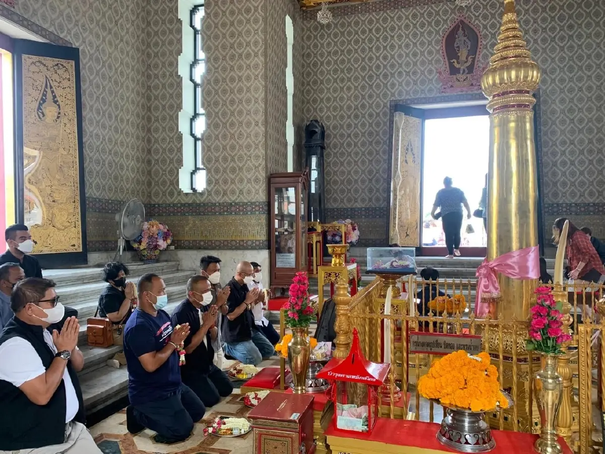 ‘ชลน่าน’ แนะ ‘ประยุทธ์’ ประกาศลาออกนายกฯ ก่อนปชช.ขับไล่จนไม่มีแผ่นดินอยู่
