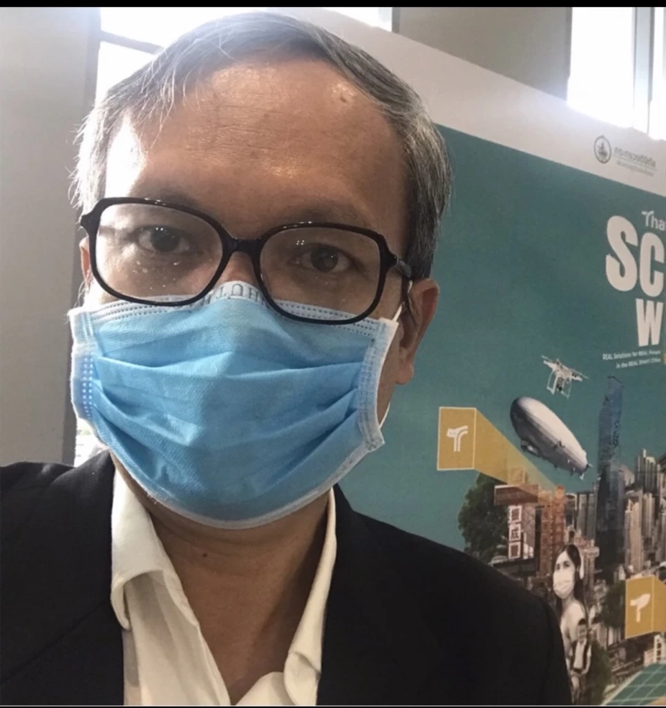 นายสมบัติ วานิชประภา" ผู้บริหารโครงการ Smart Walking Street Low Carbon ทรัพย์สินจุฬาลงกรณ์มหาวิทยาลัย 