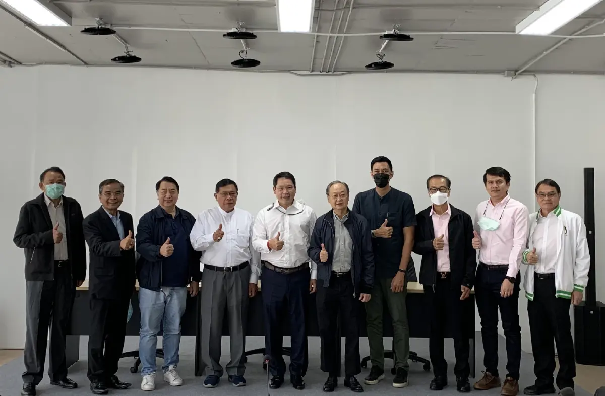 รวมรุ่นลายคราม “สมัย เจริญช่าง”ยกทีมกทม.กว่า 10 คนร่วมงาน“สร้างอนาคตไทย”