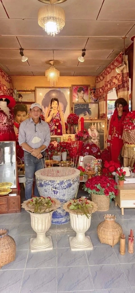 มาแล้ว เลขเด็ดแม่ผึ้ง "พุ่มพวง ดวงจันทร์" งวด 16/8/65 คอหวยต้องให้ไว